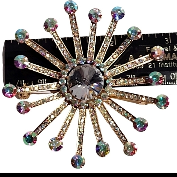 Iridescent Rhinestone Floral Burst Brooch  NWOT - Picture 3 of 3